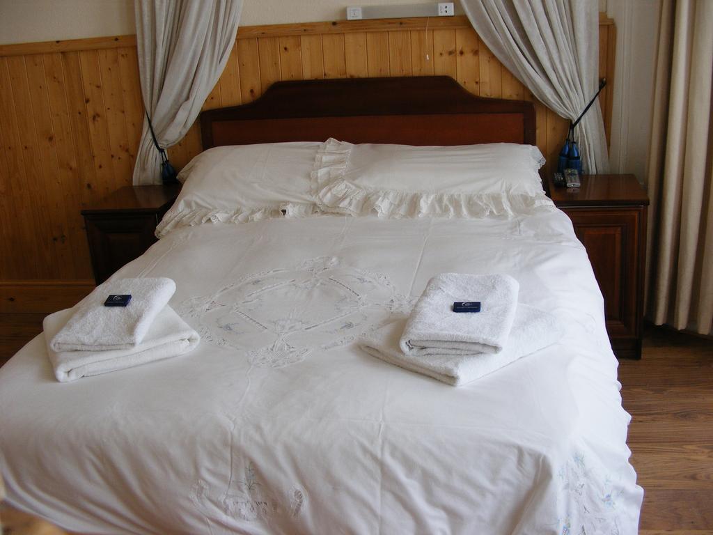 Trevelyan Hotel Douglas Room photo